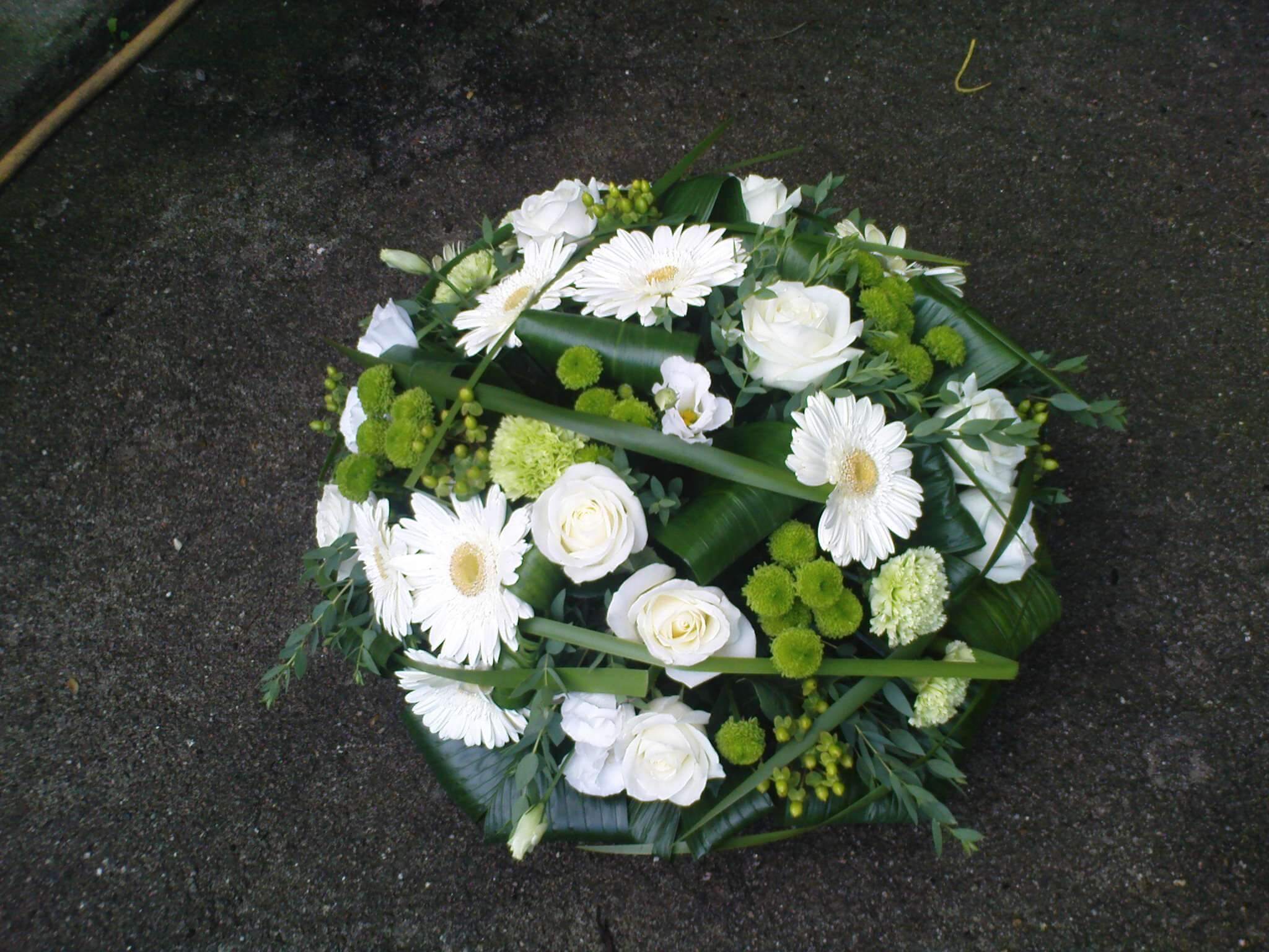 Composition Florale Deuil - Bouquet Mariée Saint-Jean-de-Braye, Livraison  Fleurs Saint-Jean-de-Braye, Fleurs Enterrement Saint-Jean-de-Braye