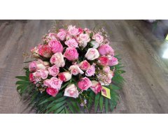 composition florale deuil coussin rond roses rose