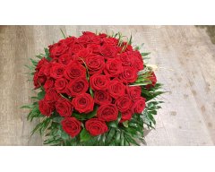 composition florale deuil coussin rond roses rouges