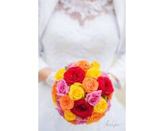 BOUQUET MARIEE ROND ORANGE JAUNE ROSE ROUGE