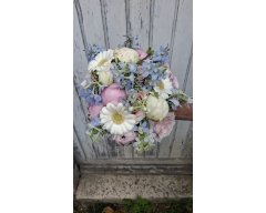bouquet rond rose et bleu claire