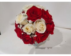 BOUQUET SPIRALE ROSES ROUGE ET ROSES BLANCHE